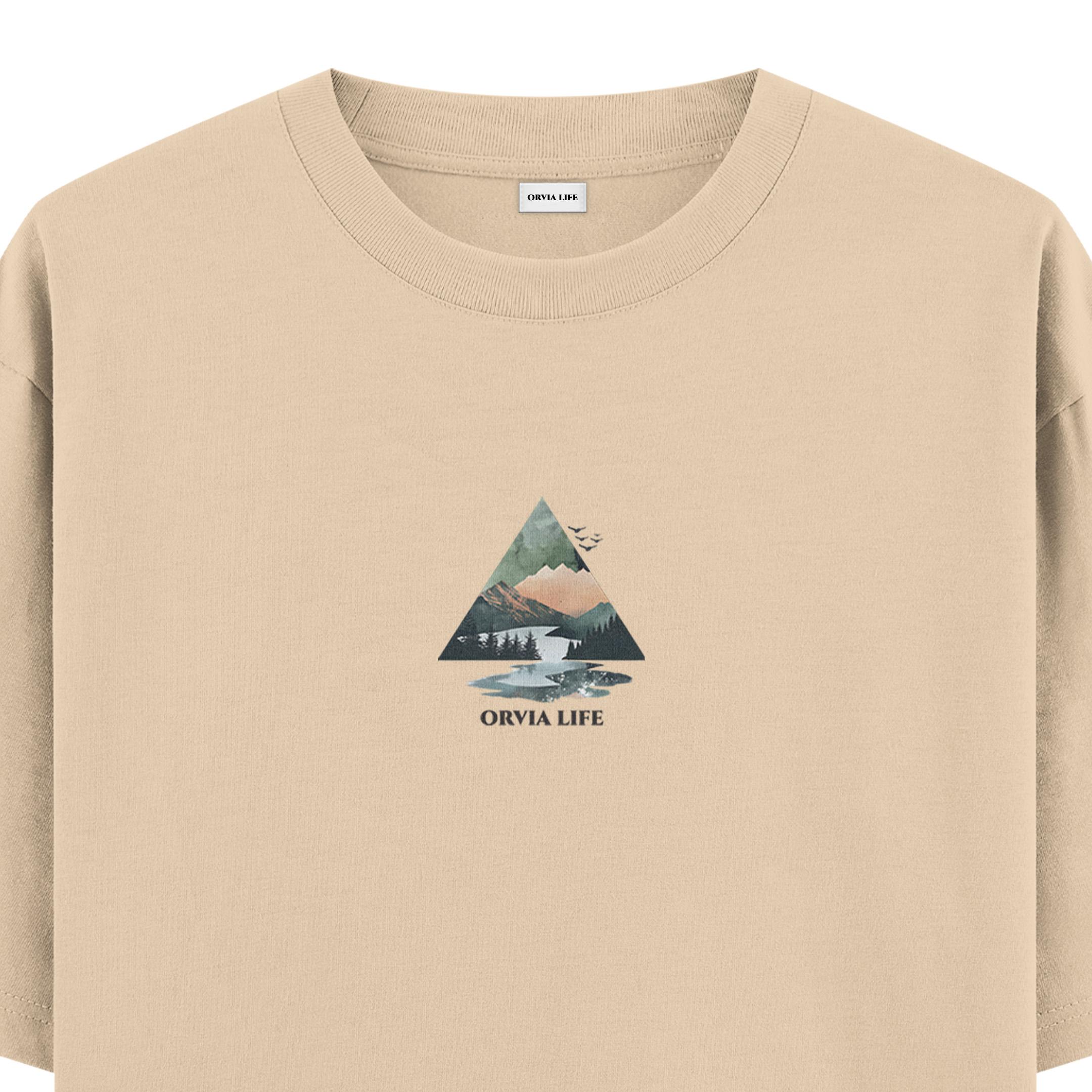 Mountain%20-%20Oversize%20T-shirt%20Krem