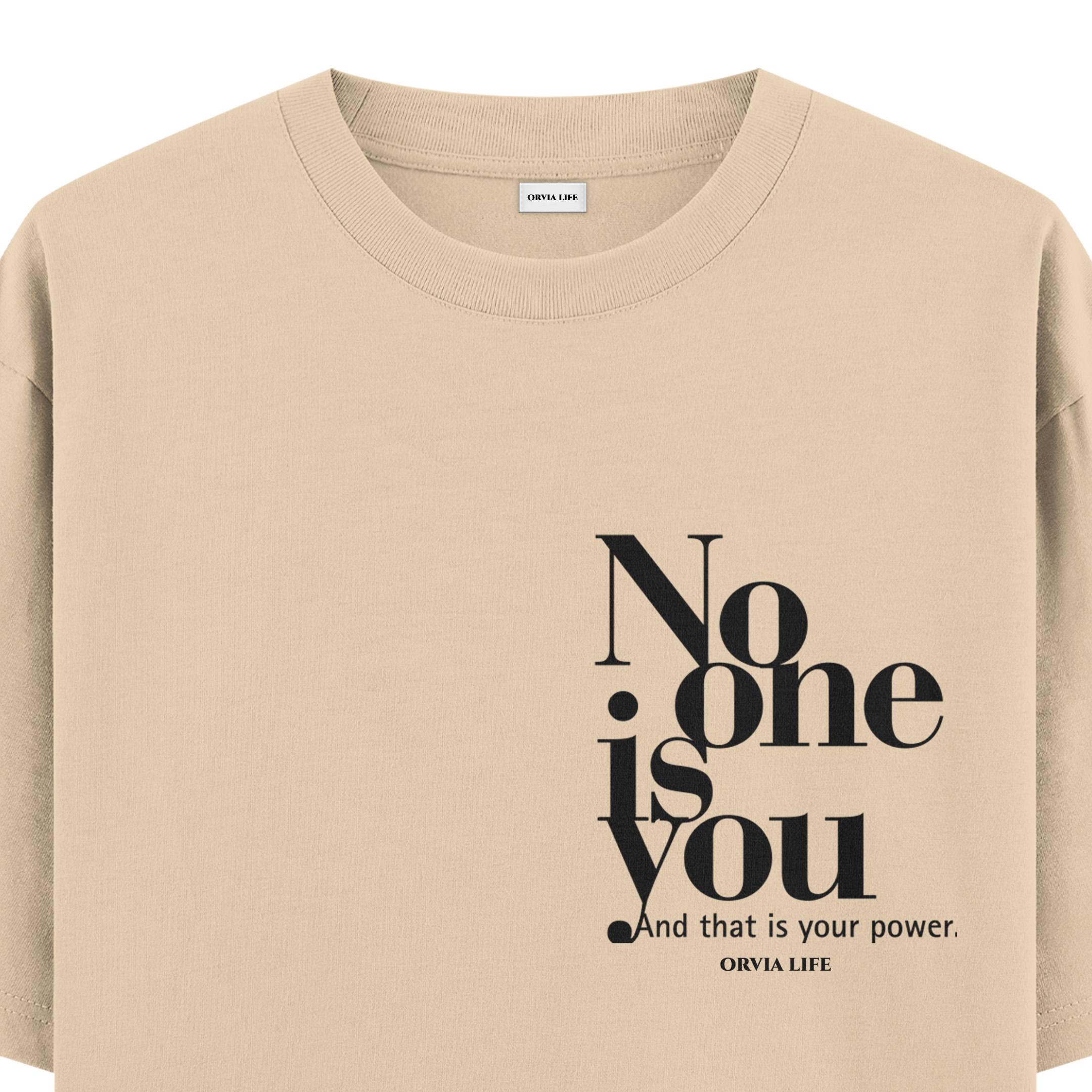 No%20One%20Is%20You%20%20-%20Oversize%20T-shirt%20Krem