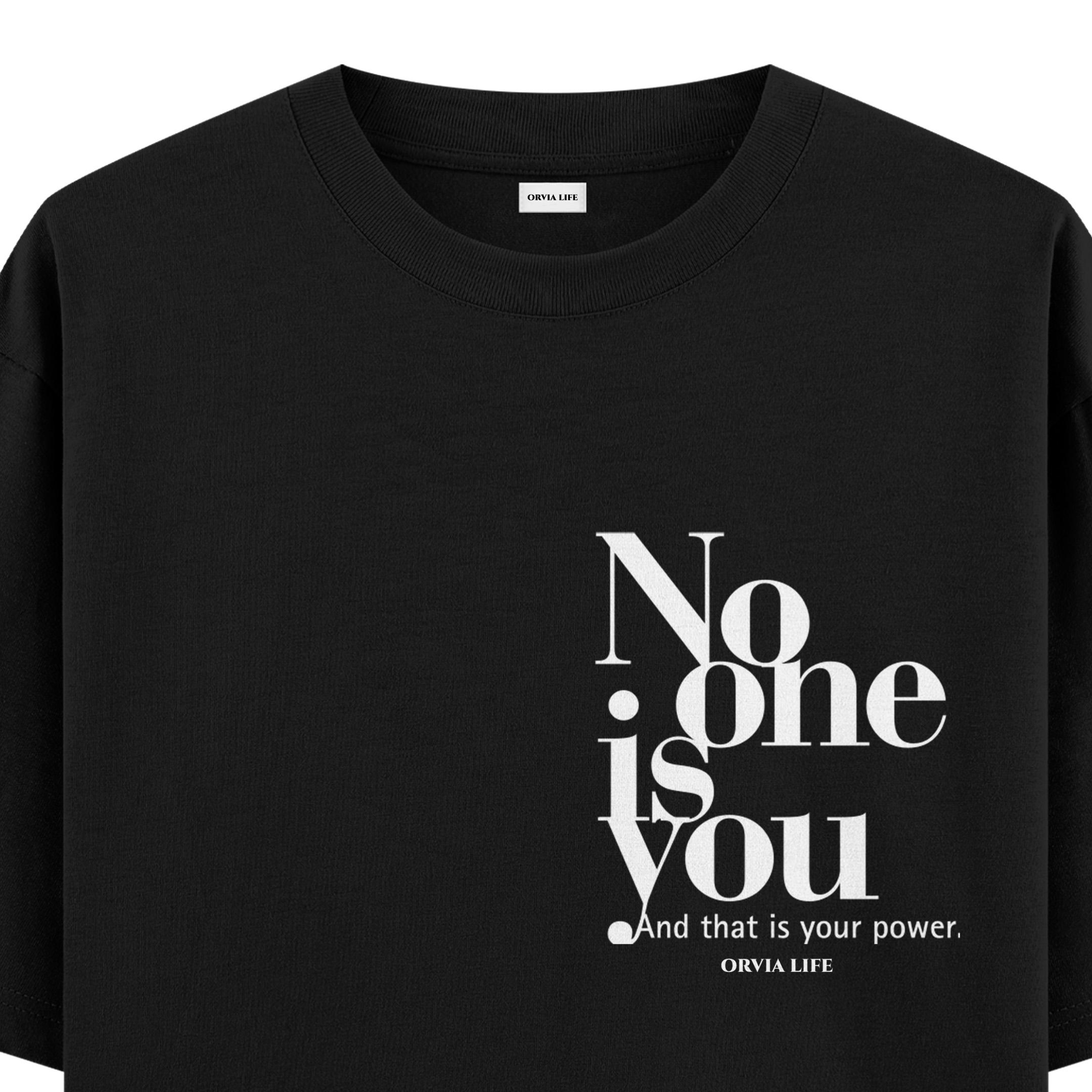 No%20One%20Is%20You%20%20-%20Oversize%20T-shirt%20Siyah