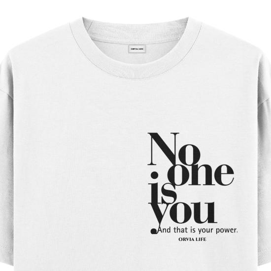 No One Is You  Oversize T-shirt Beyaz